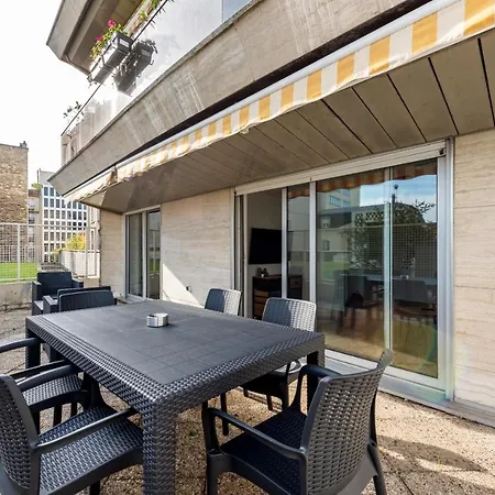 Appartement Paris Champs-elysees/neuilly 2 Pieces Avec Terrasse *